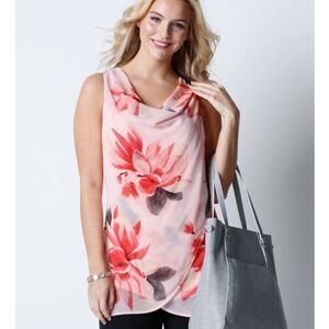 NWT ricki’s crossover hem cowl